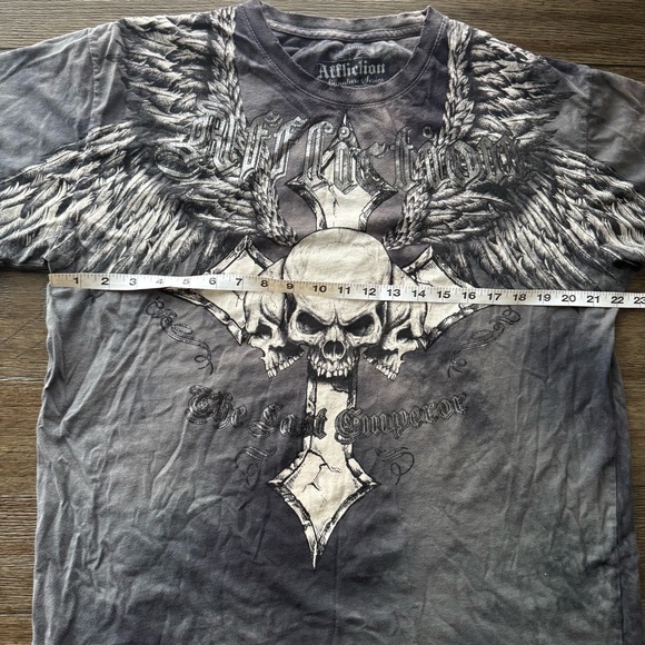 Affliction Signature series The Last Emperor y2k distressed t-shirt - Picture 6 of 7
